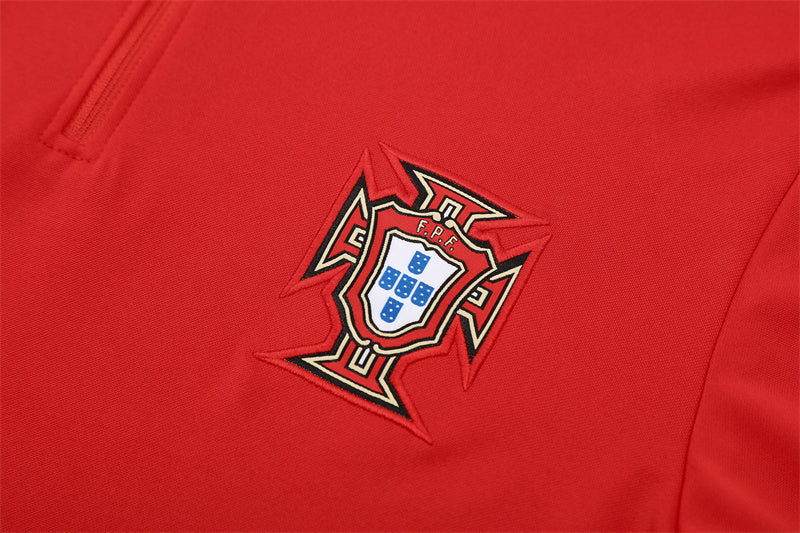 Écusson FPF brodé sur veste survêtement Portugal domicile rouge – Qualité PLAYER Premium